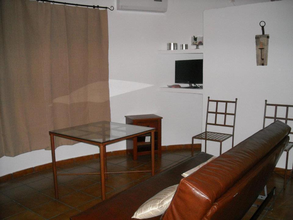 Chozos De La Dehesa Aparthotel La Roca de la Sierra Kültér fotó
